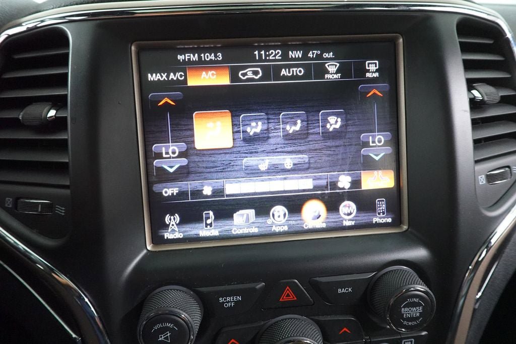 Used 2016 Jeep Grand Cherokee Limited AWD/4WD image 17