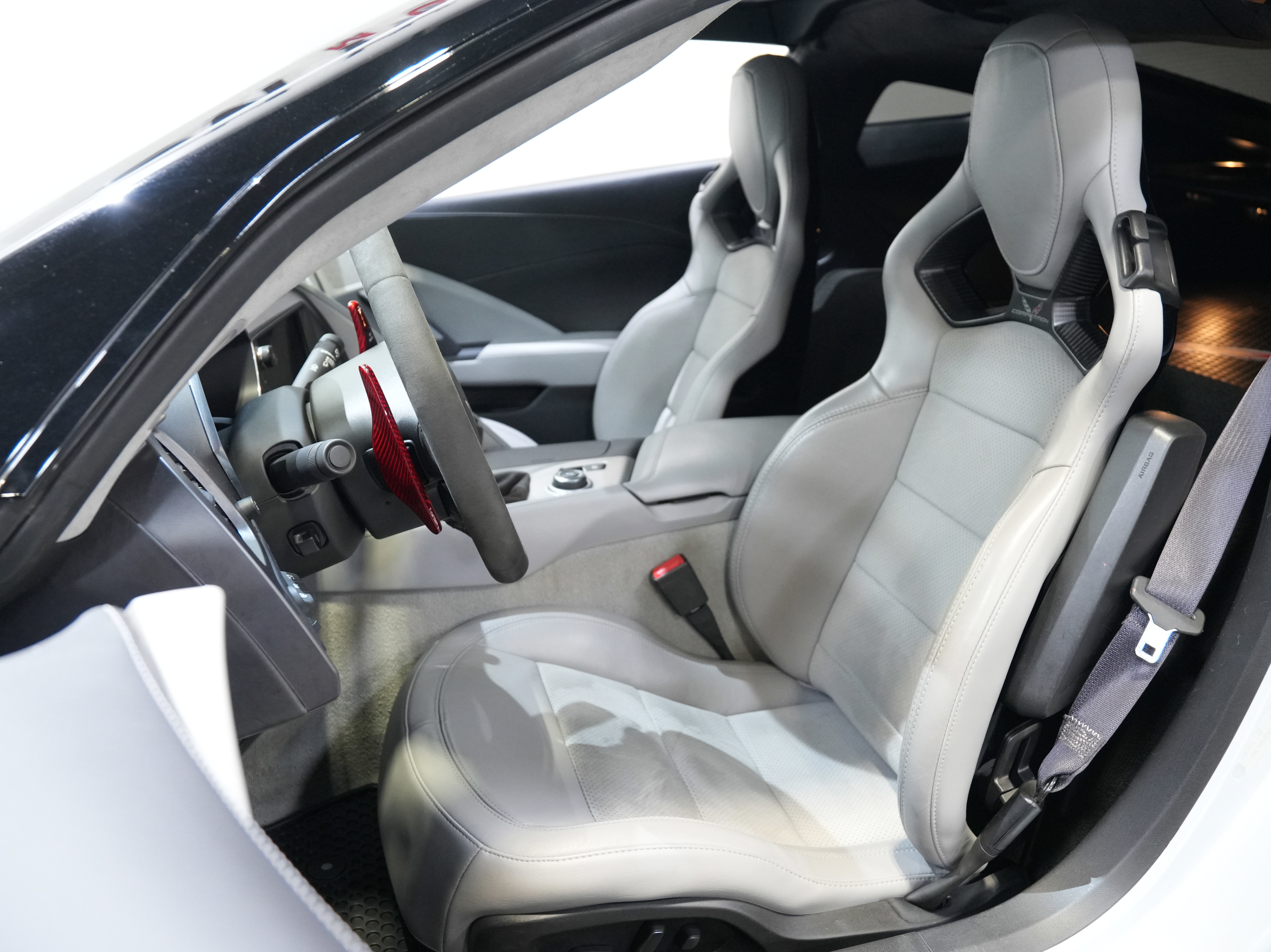 Used 2018 Chevrolet Corvette Grand Sport RWD image 28