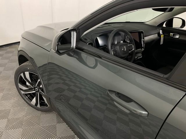 New 2026 Volvo XC40 B5 Ultra w/ Protection Package Premier AWD/4WD image 39