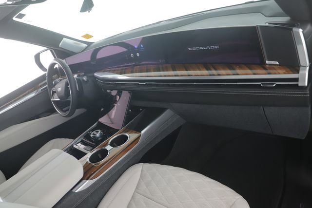 Used 2025 Cadillac Escalade ESV Sport Platinum image 35