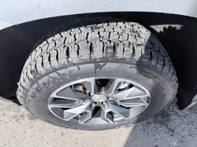 Used 2023 Chevrolet Silverado 1500 LT AWD/4WD image 55