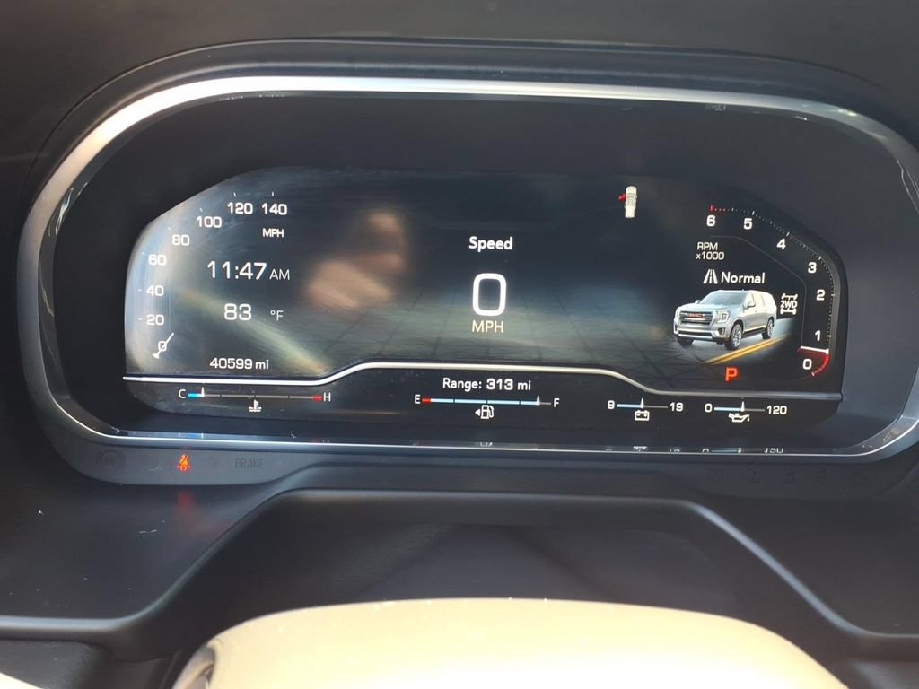 Used 2023 GMC Yukon AT4 AWD/4WD image 6