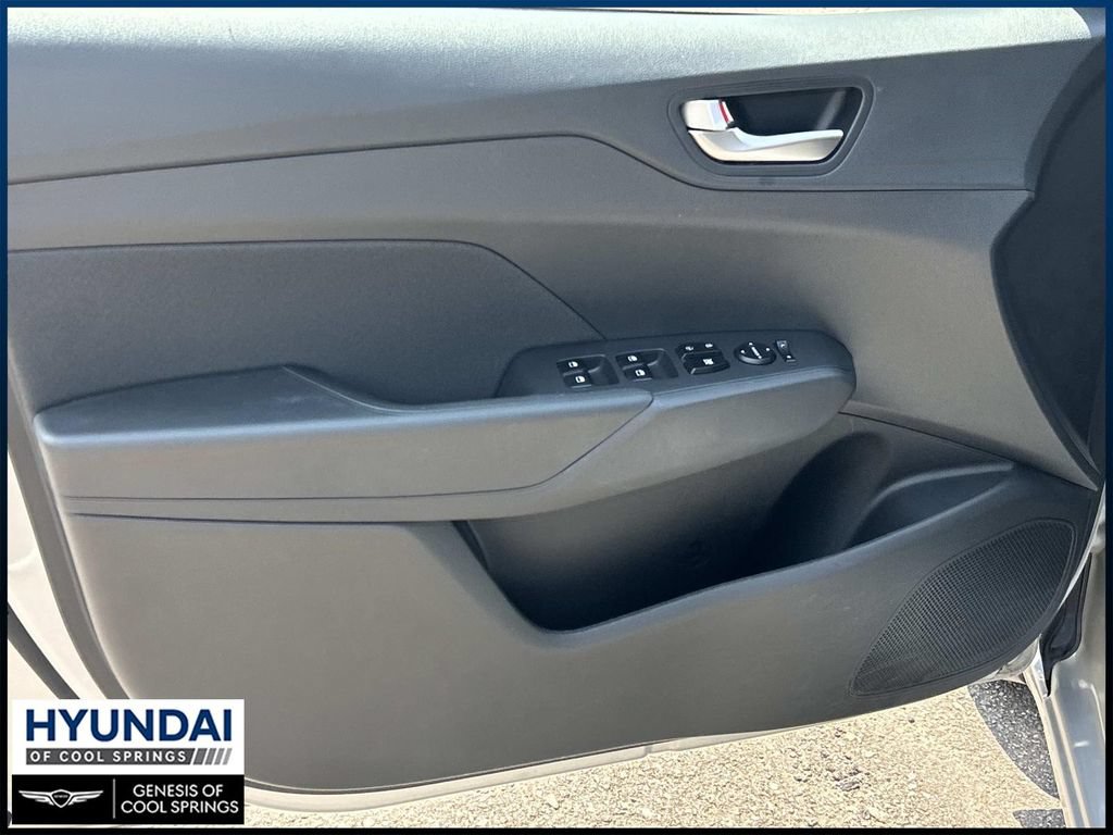 Used 2022 Hyundai Accent SE FWD image 15