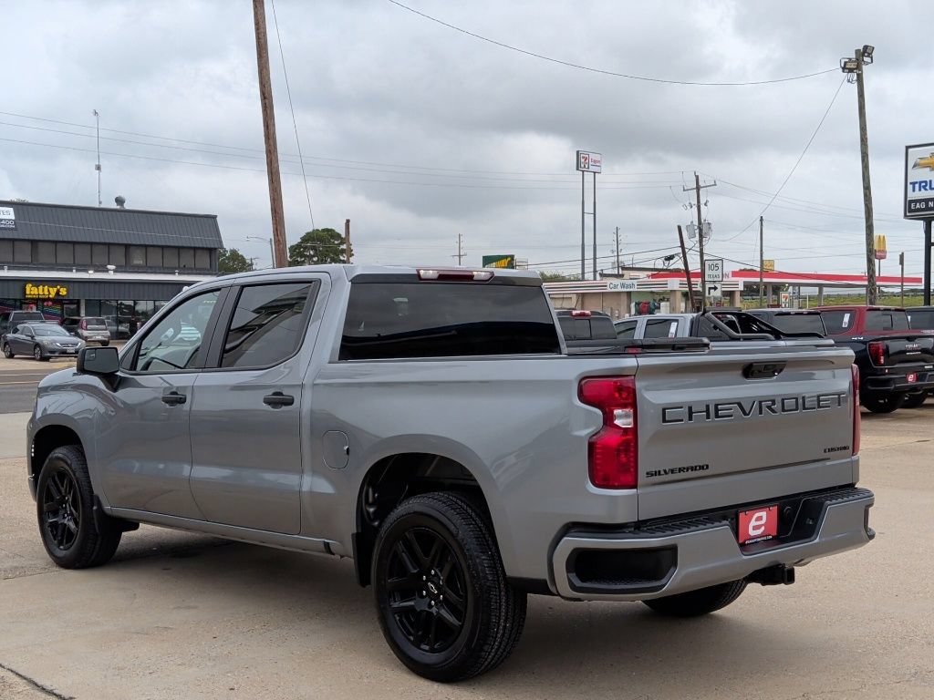 New 2026 Chevrolet Silverado 1500 Custom w/ LPO, Dark Essentials Package RWD image 6