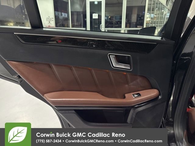 Used 2016 Mercedes-Benz E 400 4MATIC Sedan image 24