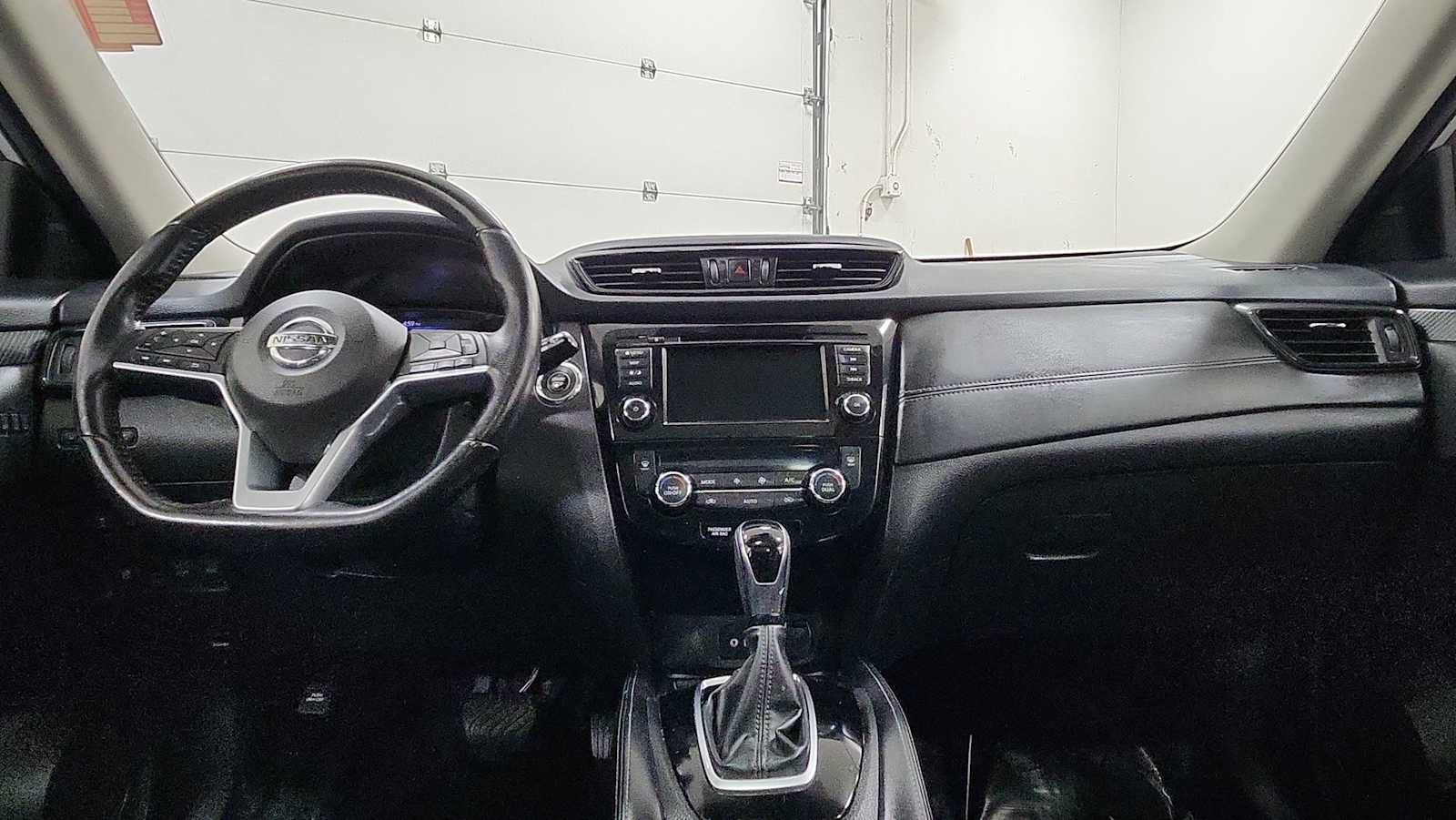 Used 2018 Nissan Rogue SL w/ Premium Package AWD/4WD image 27