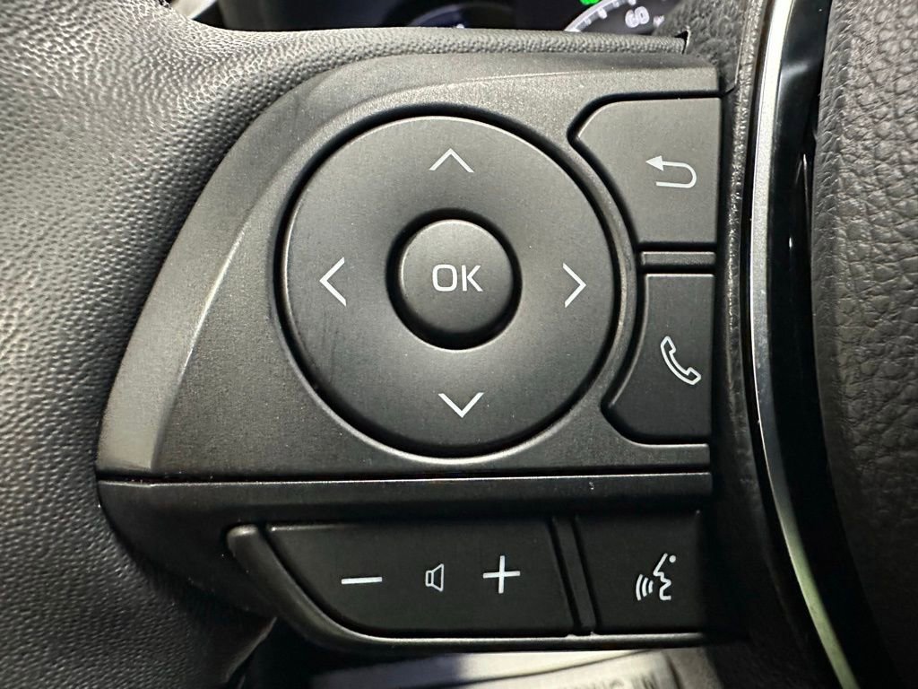 Used 2025 Toyota RAV4 XSE w/ Weather Package image 19