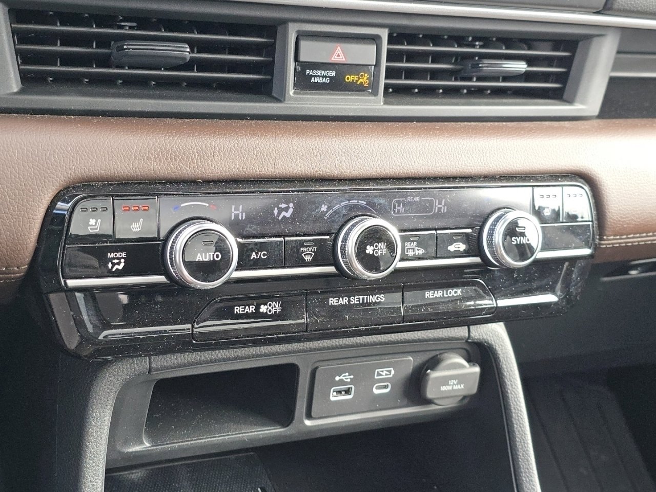 Certified 2024 Honda Pilot Elite image 33