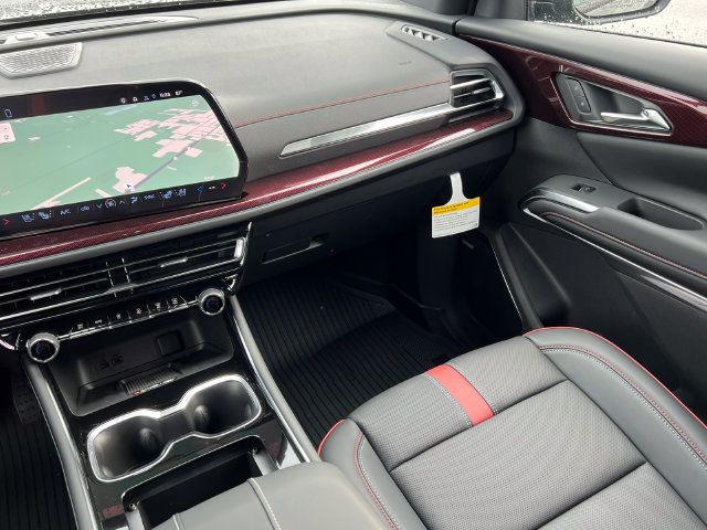 New 2027 Chevrolet Traverse RS w/ LPO, Floor Liner Package AWD/4WD image 36