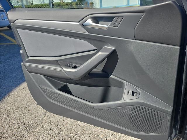 New 2026 Volkswagen Jetta SE FWD image 13