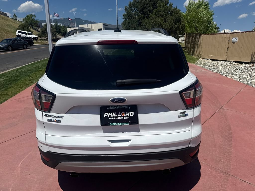 Used 2018 Ford Escape SE w/ SE Sync 3 Package AWD/4WD image 7