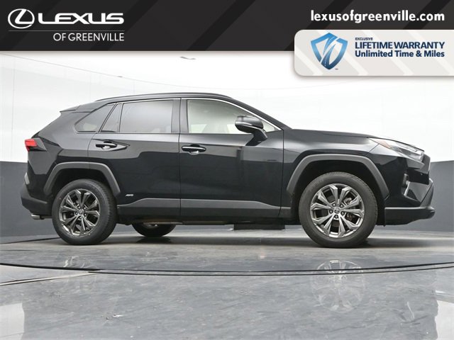 Used 2023 Toyota RAV4 XLE Premium image 39