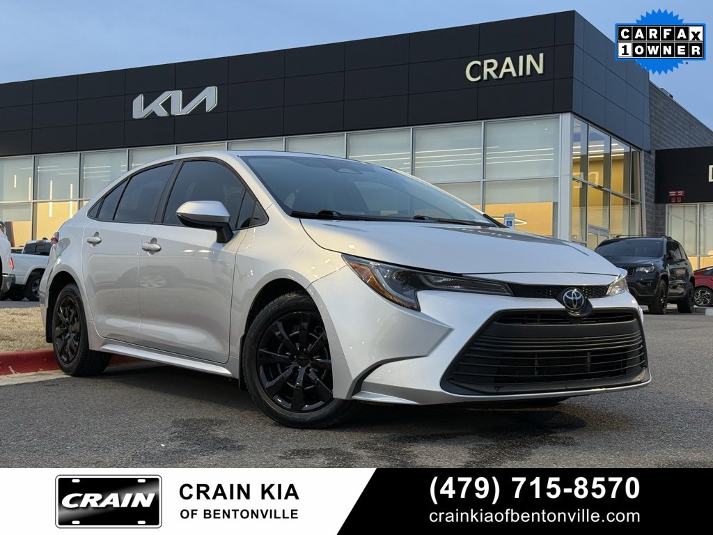 Used 2023 Toyota Corolla LE image 1