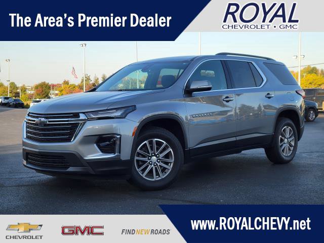 Used 2023 Chevrolet Traverse LT w/ Rear Camera Mirror Package