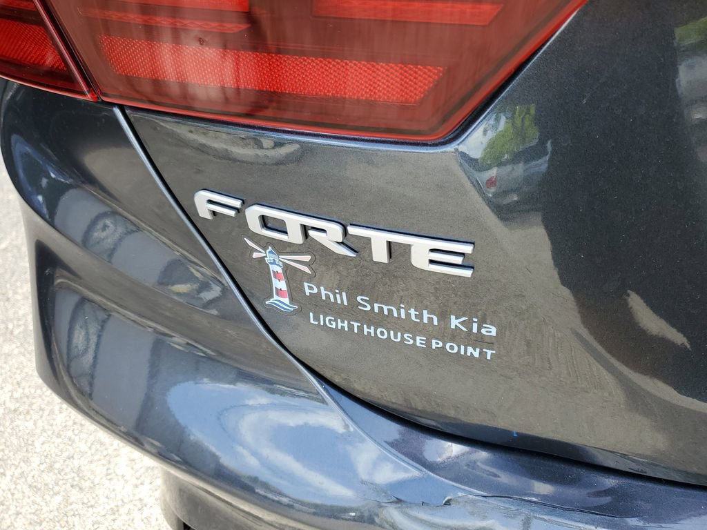 Used 2024 Kia Forte GT-Line w/ GT-Line Premium Package image 8