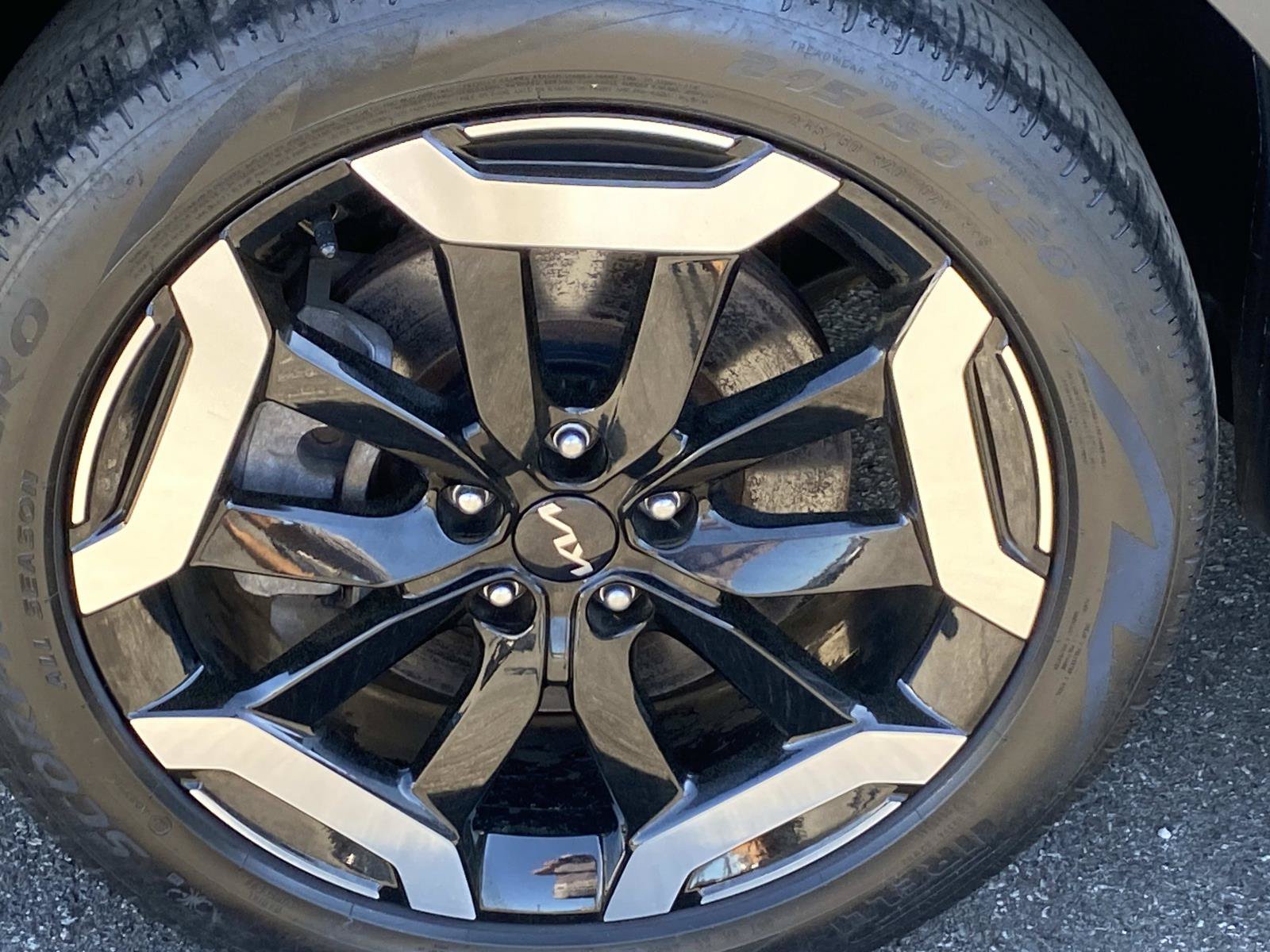 Used 2023 Kia Telluride S AWD/4WD image 28