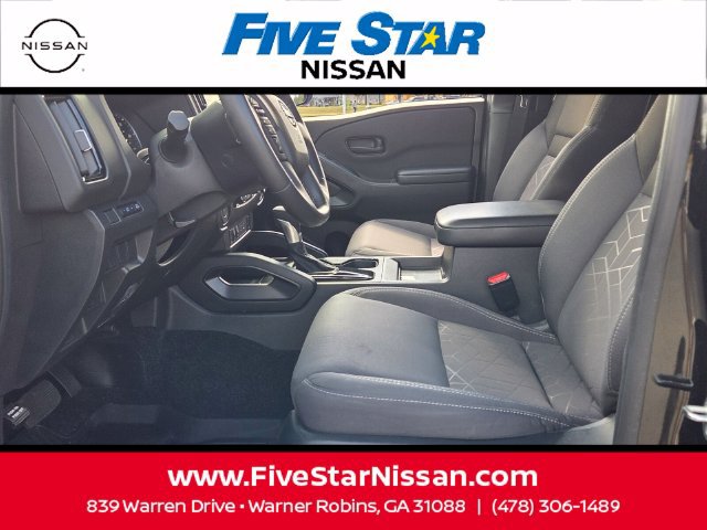 Used 2026 Nissan Frontier SV w/ All-Weather Content Package RWD image 5