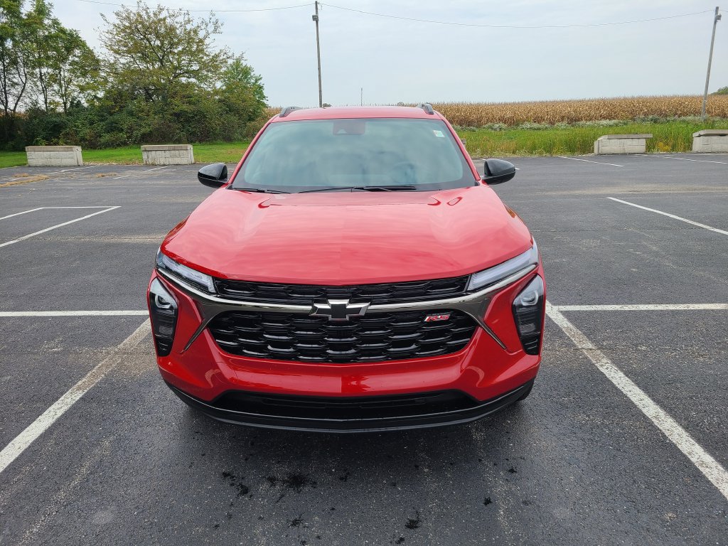 New 2026 Chevrolet Trax RS w/ Driver Confidence Package FWD image 2