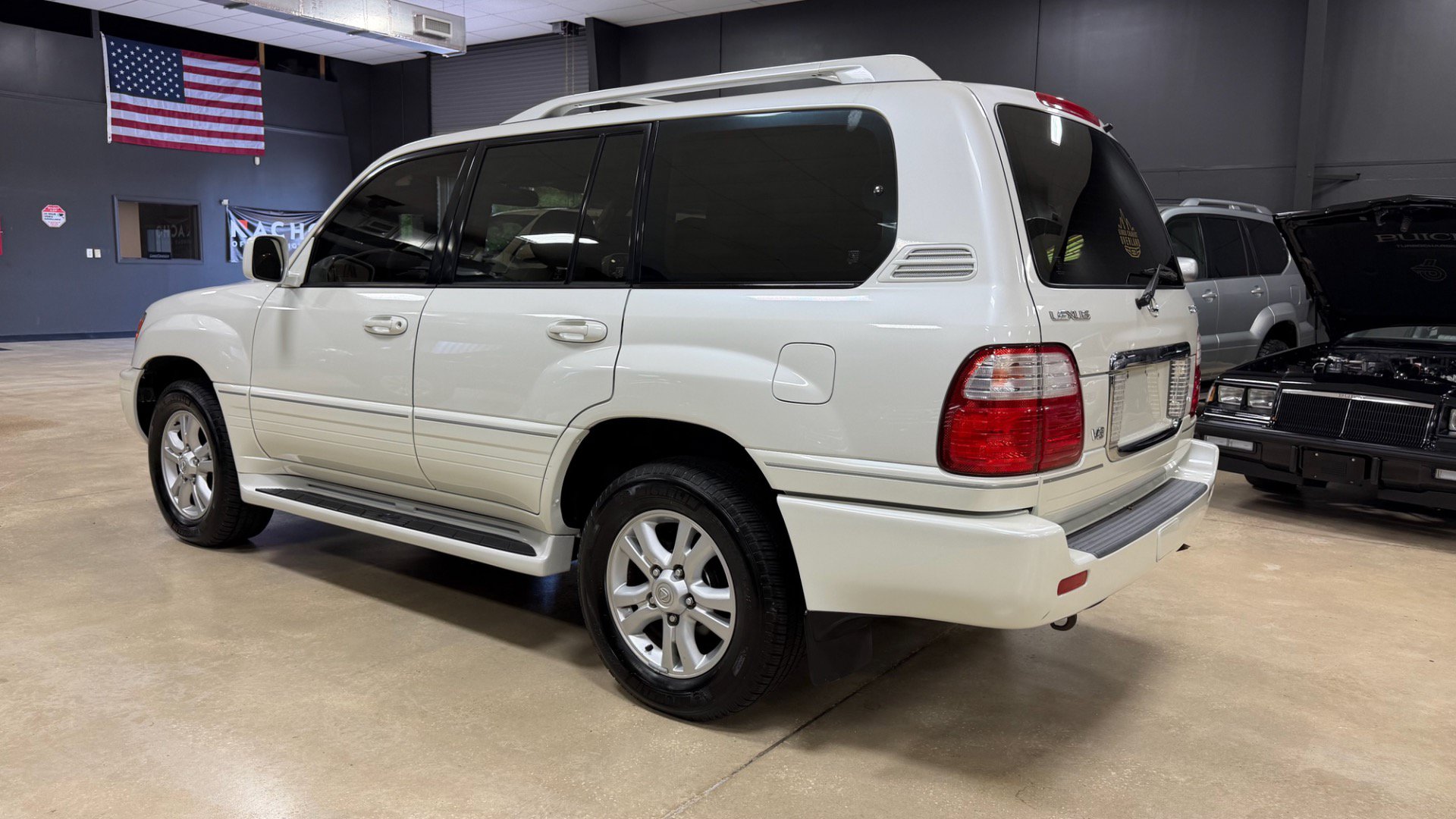 Used 2003 Lexus LX 470 4WD image 11