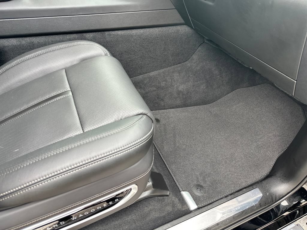 New 2026 Jeep Grand Wagoneer L Summit AWD/4WD image 39