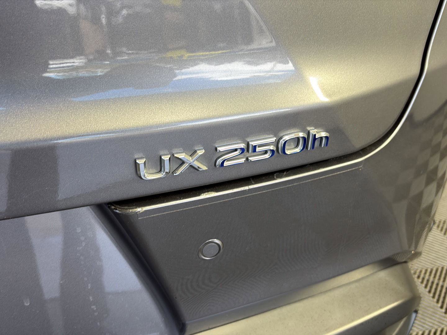 Used 2020 Lexus UX 250h w/ Premium Package AWD/4WD image 8