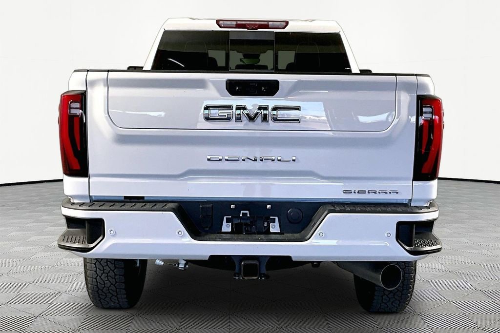 Used 2025 GMC Sierra 2500 Denali Ultimate w/ Max Trailering Package AWD/4WD image 5