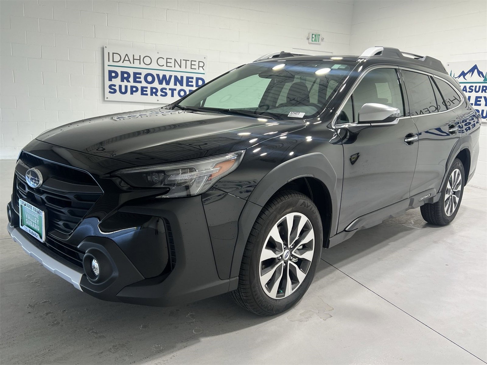 New 2025 Subaru Outback Touring XT image 4