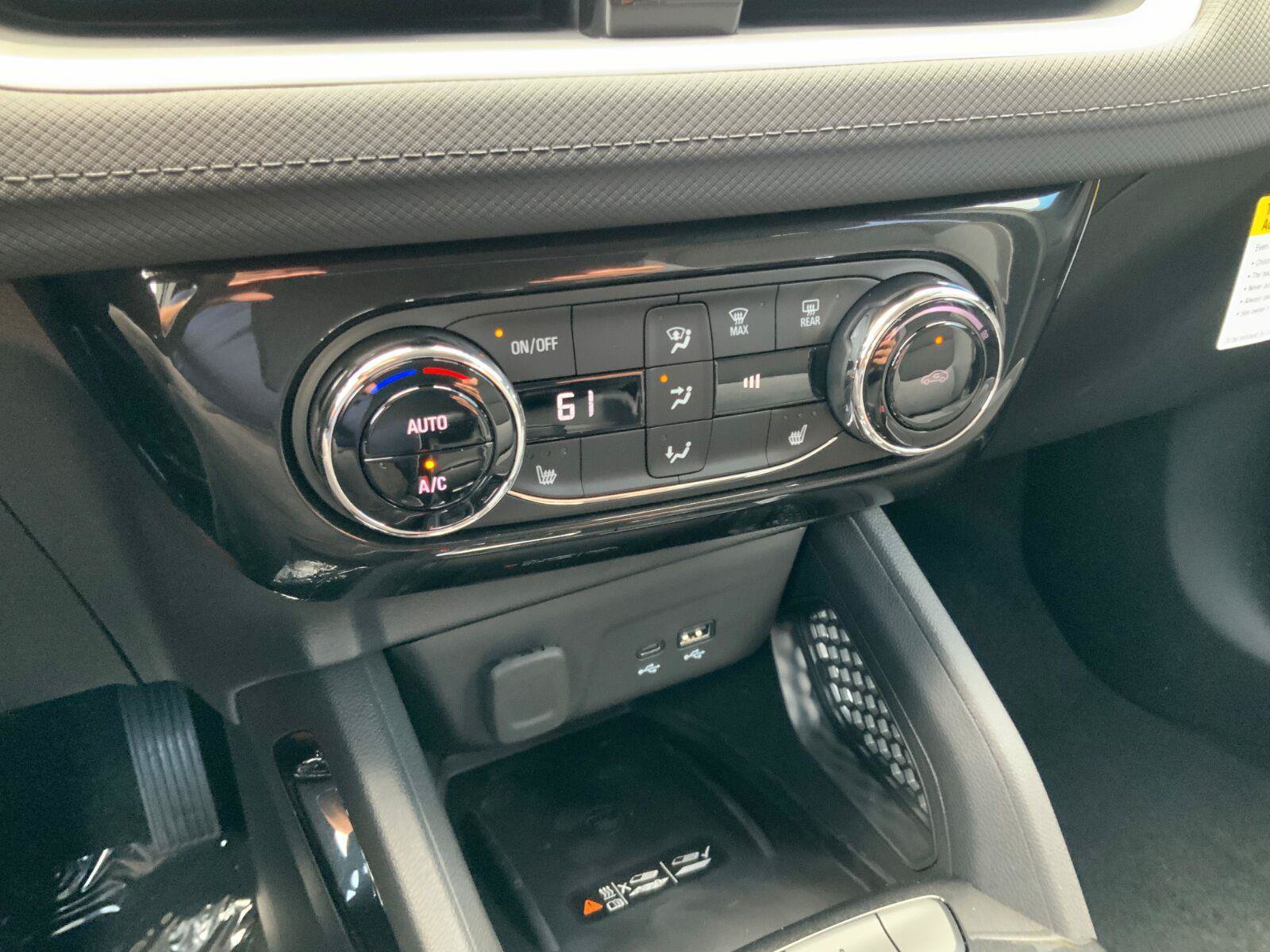 New 2026 Chevrolet TrailBlazer LT w/ Convenience Package FWD image 31