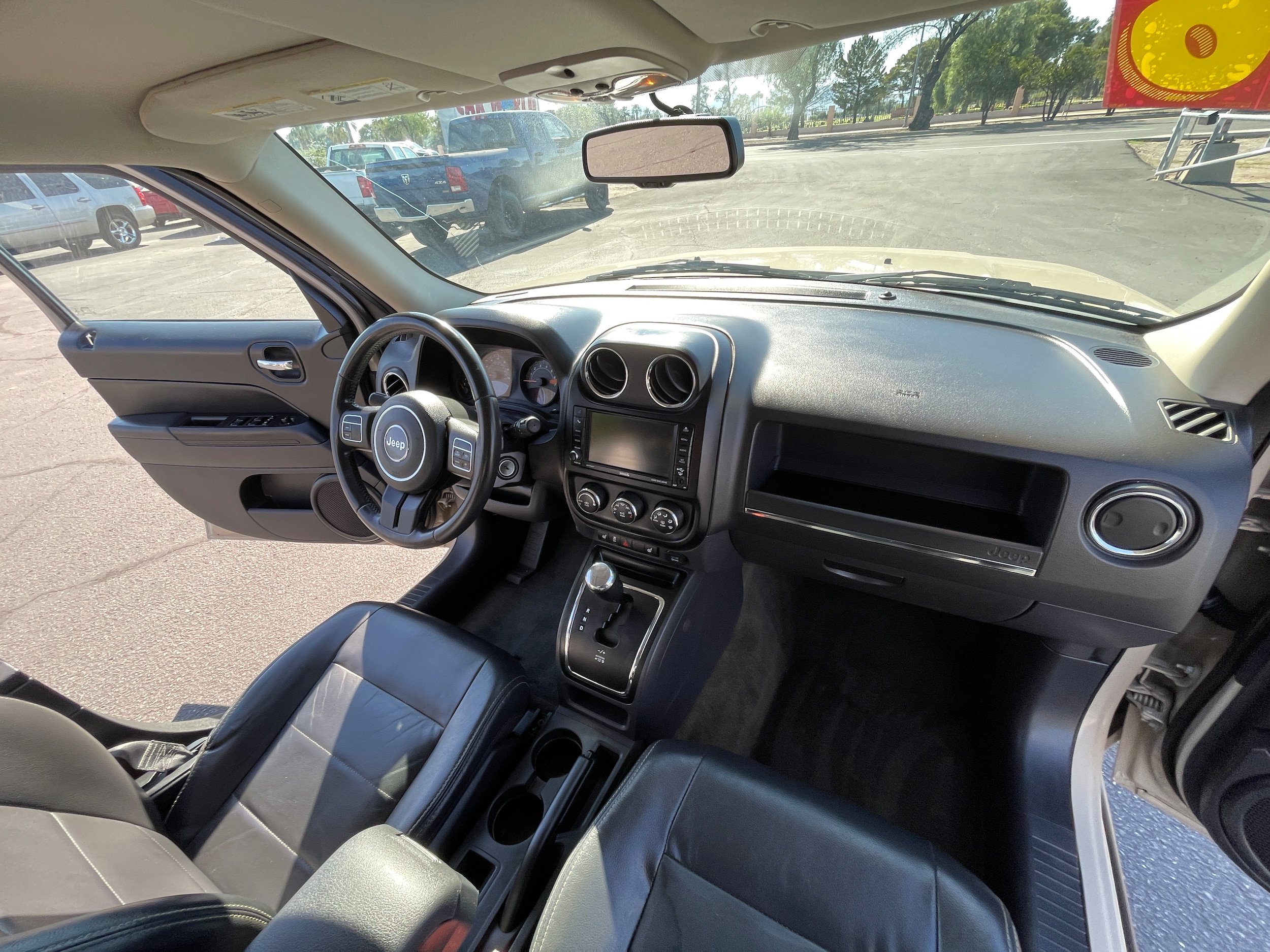 Used 2016 Jeep Patriot High Altitude FWD image 23