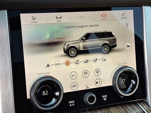 Used 2018 Land Rover Range Rover HSE image 13