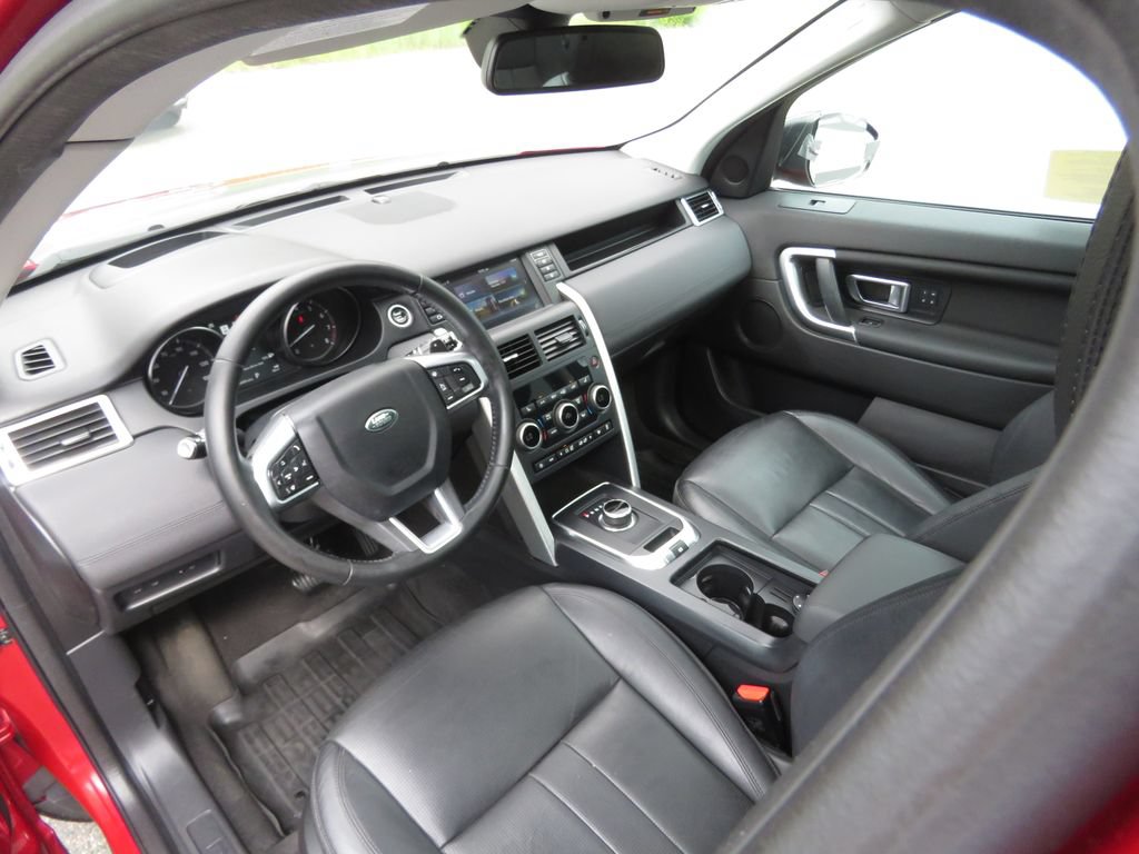 Used 2018 Land Rover Discovery Sport HSE AWD/4WD image 11