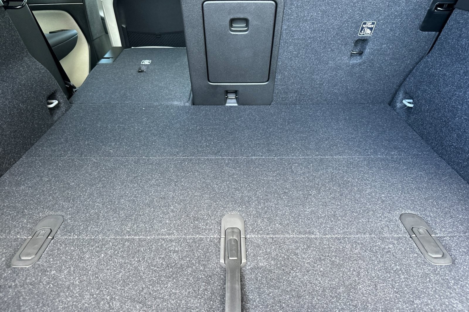 New 2026 Volvo XC40 B5 Plus w/ Protection Package Premier image 17