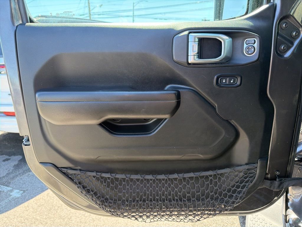 Used 2018 Jeep Wrangler Unlimited Sport S image 26