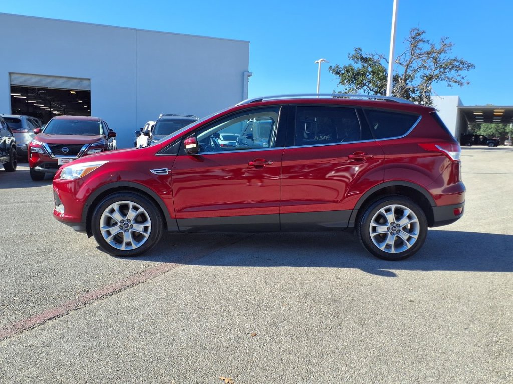 Used 2015 Ford Escape Titanium w/ Equipment Group 301A FWD image 4