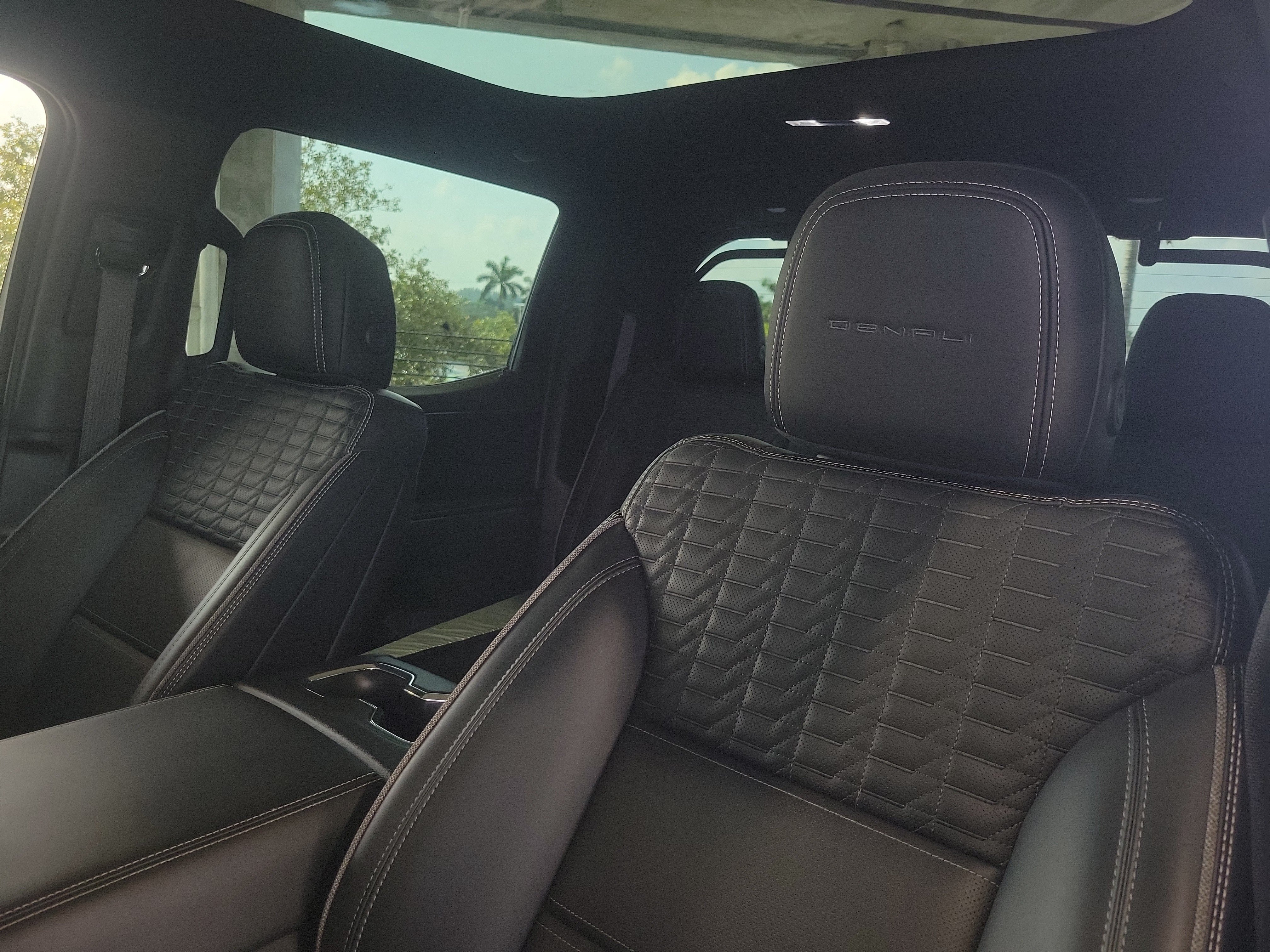 Used 2025 GMC Sierra EV Denali AWD/4WD image 20