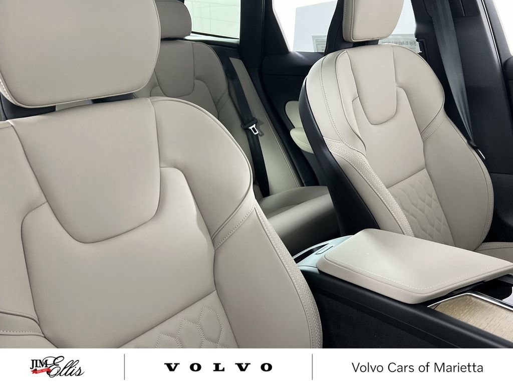New 2026 Volvo XC60 B5 Plus w/ Protection Package Premier image 24