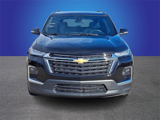 Used 2022 Chevrolet Traverse LT image 2