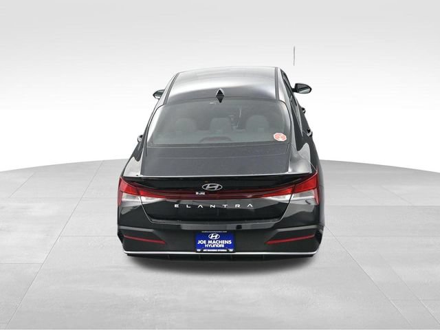 Used 2026 Hyundai Elantra Sport FWD image 27