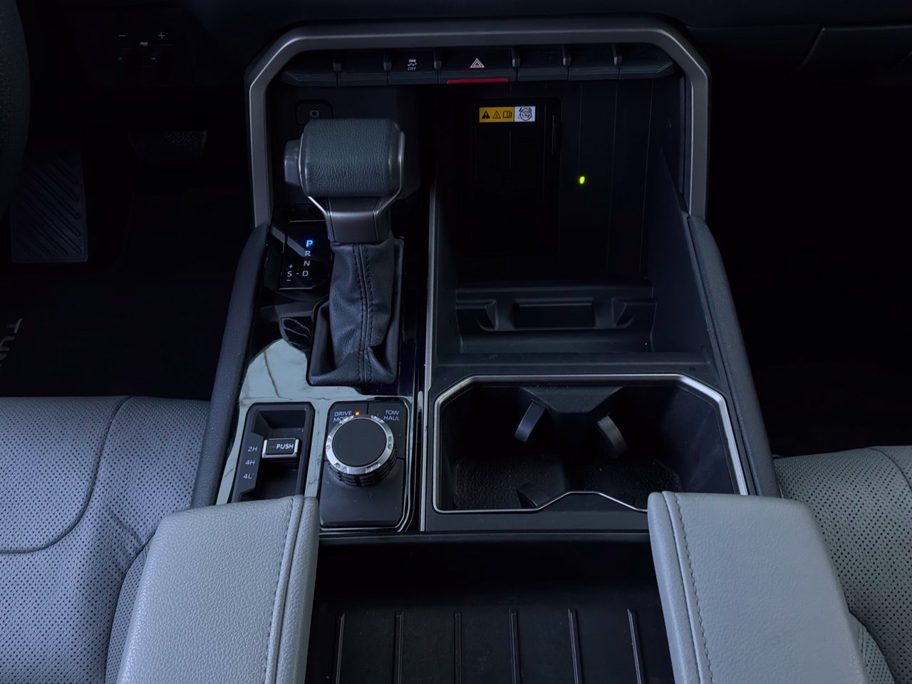 Used 2024 Toyota Tundra Limited w/ Power Package AWD/4WD image 20