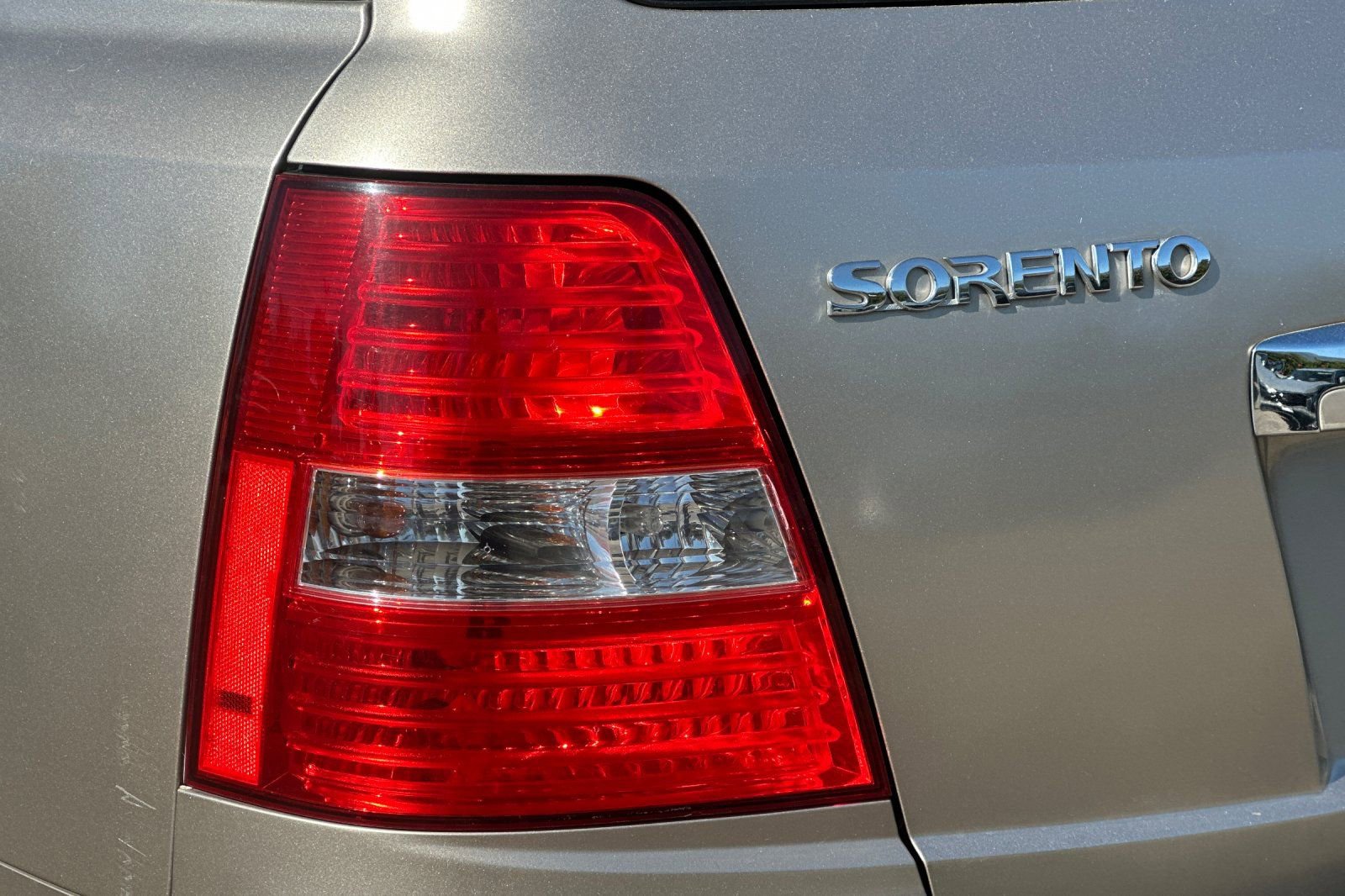Used 2007 Kia Sorento LX image 29