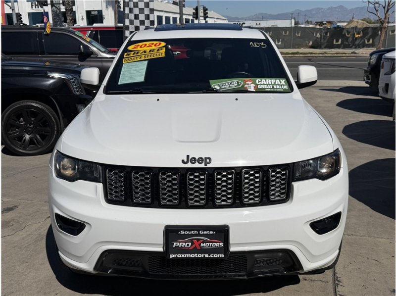Used 2020 Jeep Grand Cherokee Altitude AWD/4WD image 9