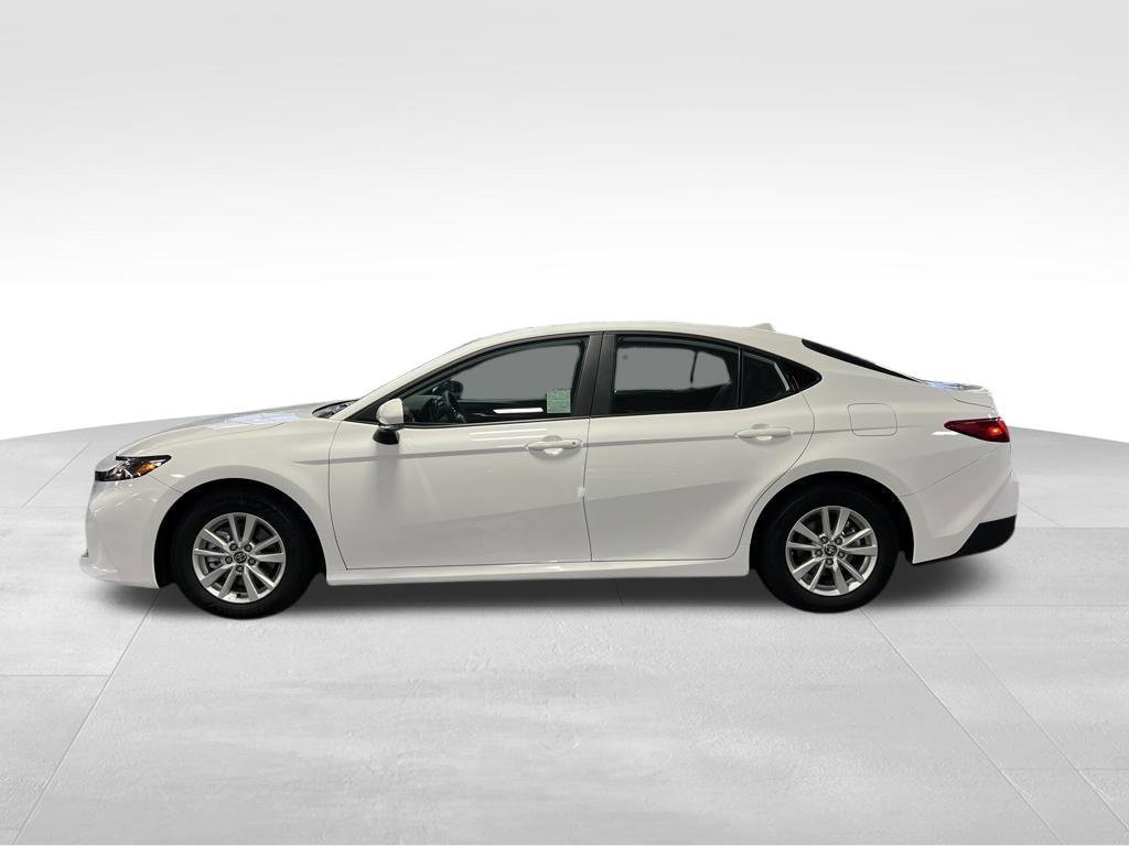 New 2026 Toyota Camry LE FWD image 2