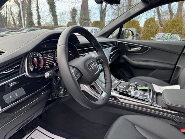 Certified 2025 Audi Q7 3.0T Premium Plus image 24
