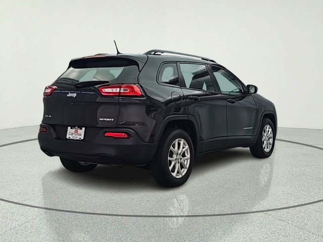 Used 2015 Jeep Cherokee Sport w/ Cold Weather Group AWD/4WD image 6