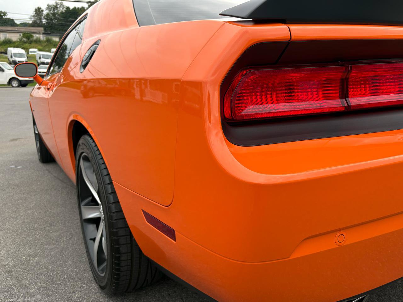 Used 2014 Dodge Challenger R/T RWD image 12