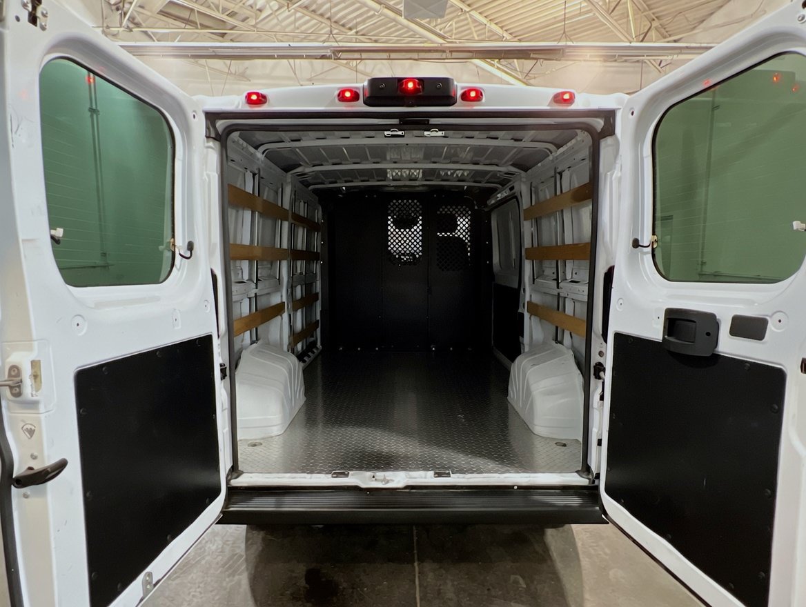 Used 2025 RAM ProMaster 2500 w/ U-Haul Equipment Group FWD image 16
