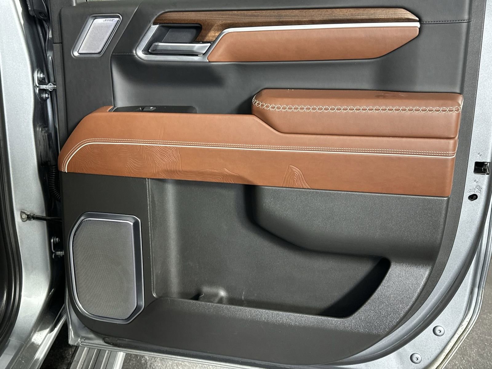 Used 2025 GMC Sierra 1500 Denali Ultimate AWD/4WD image 32