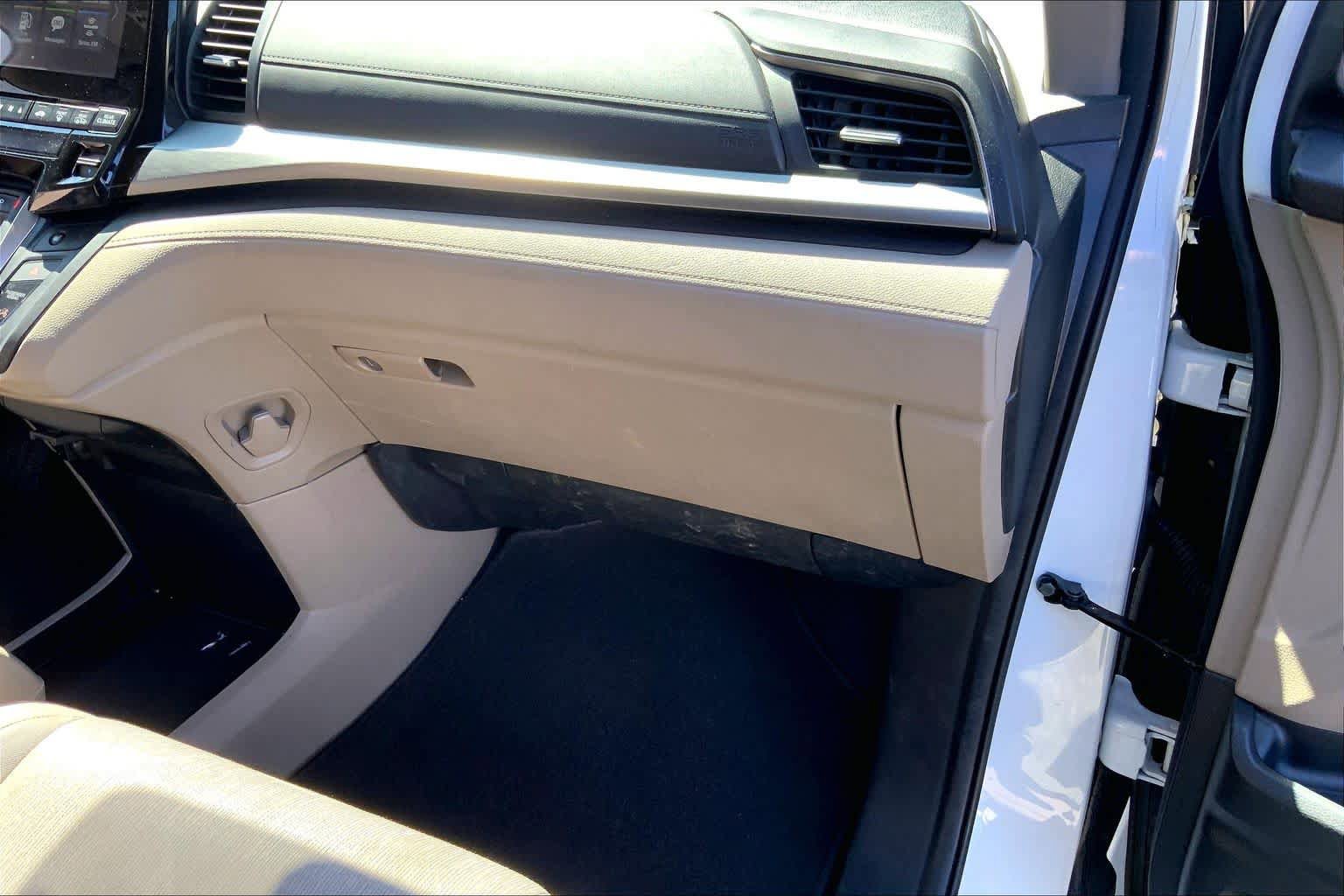 Used 2020 Honda Odyssey EX image 17