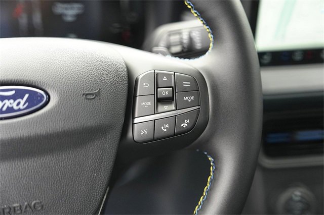 New 2025 Ford Maverick Lobo image 17