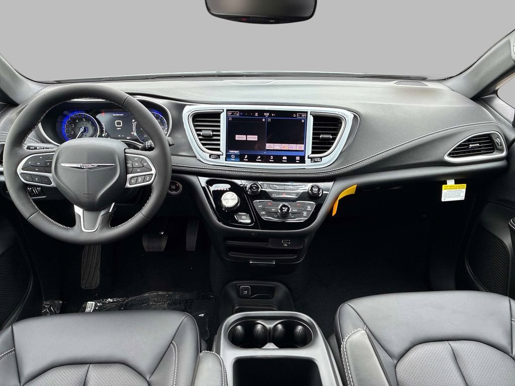 New 2026 Chrysler Pacifica Select AWD/4WD image 9